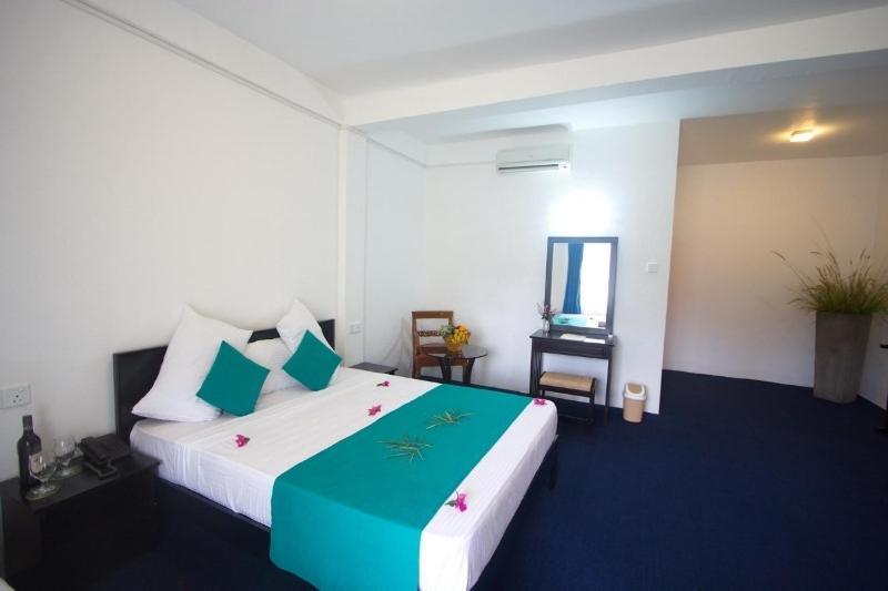 Kothmale Holiday Otel Kandy Oda fotoğraf